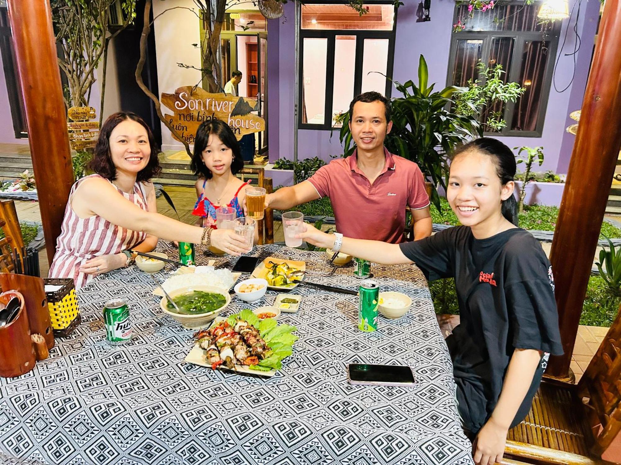 Son River House Phong Nha Bagian luar foto