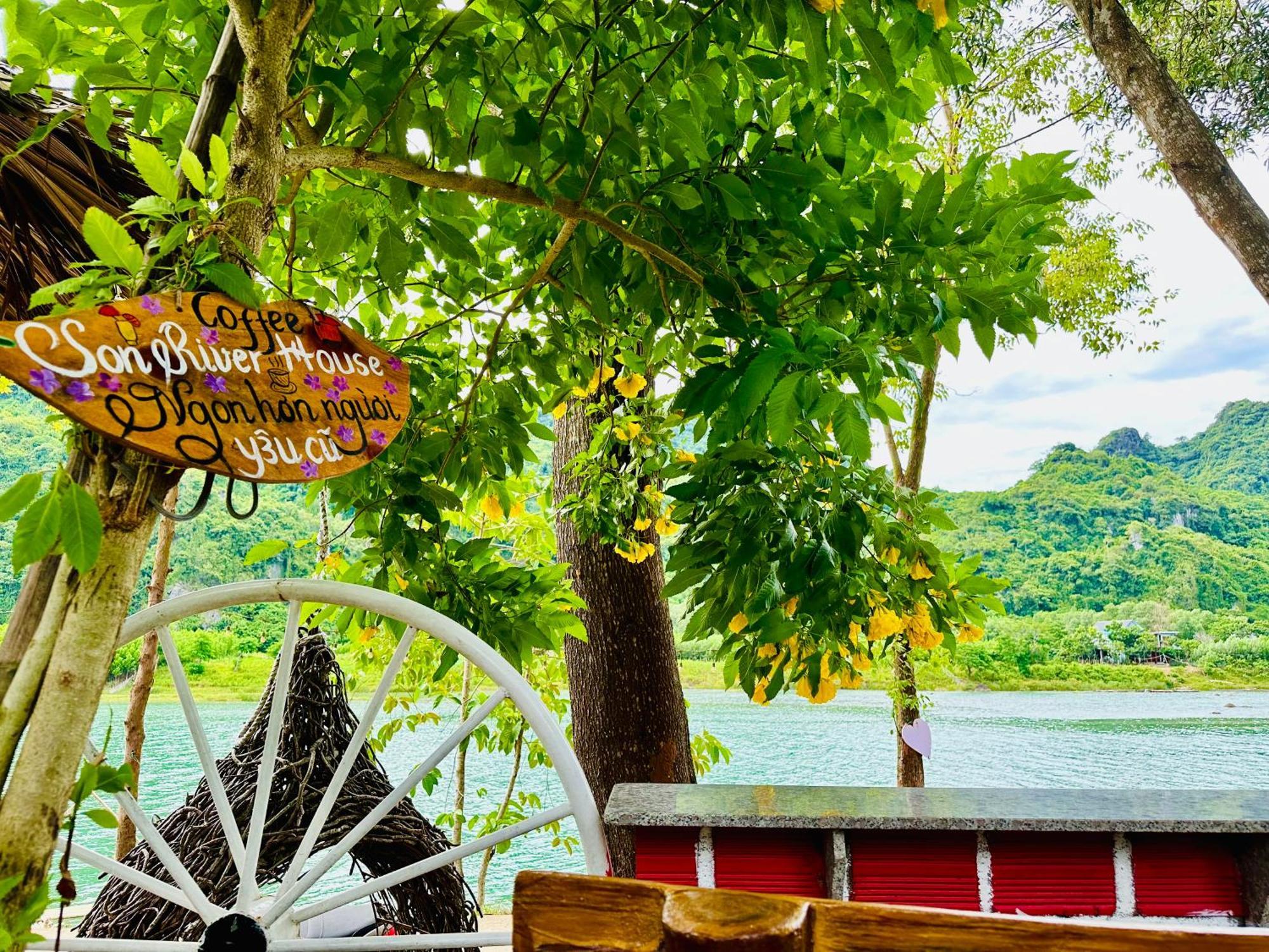 Son River House Phong Nha Bagian luar foto